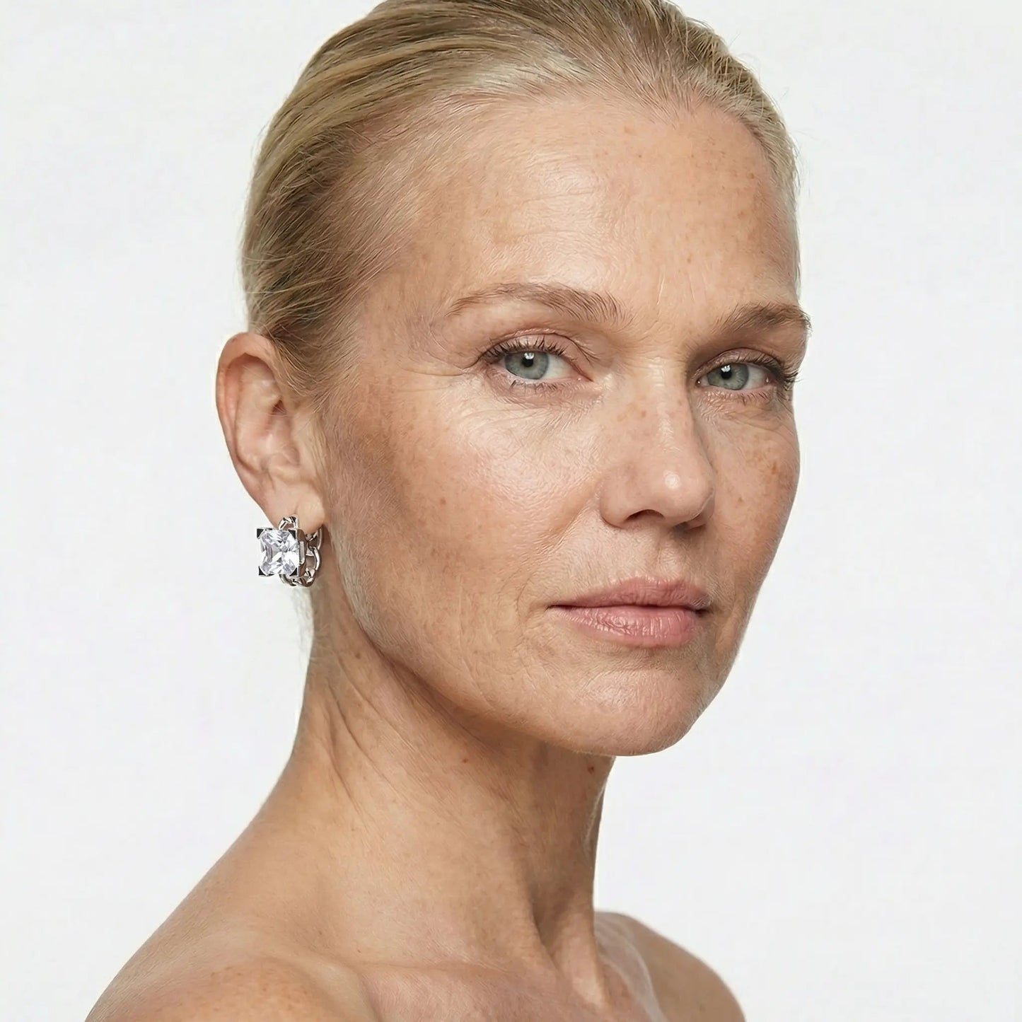 LuxeLink Glass Square Earrings - Voisson