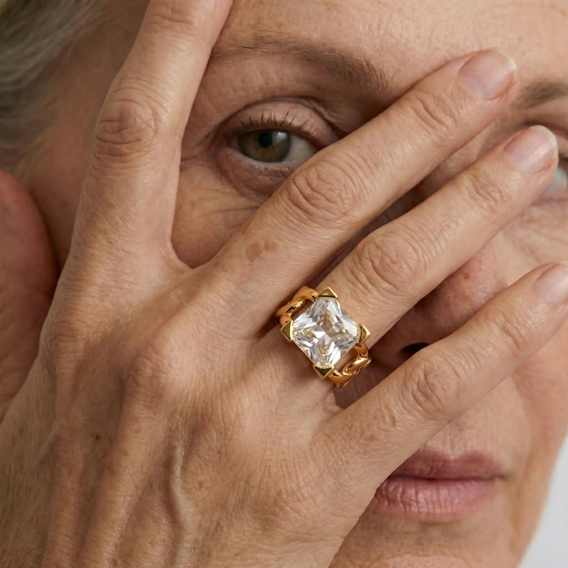 LuxeLink Glass Square Ring - Voisson
