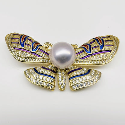 Majestic Pearl Wing Brooch - Voisson
