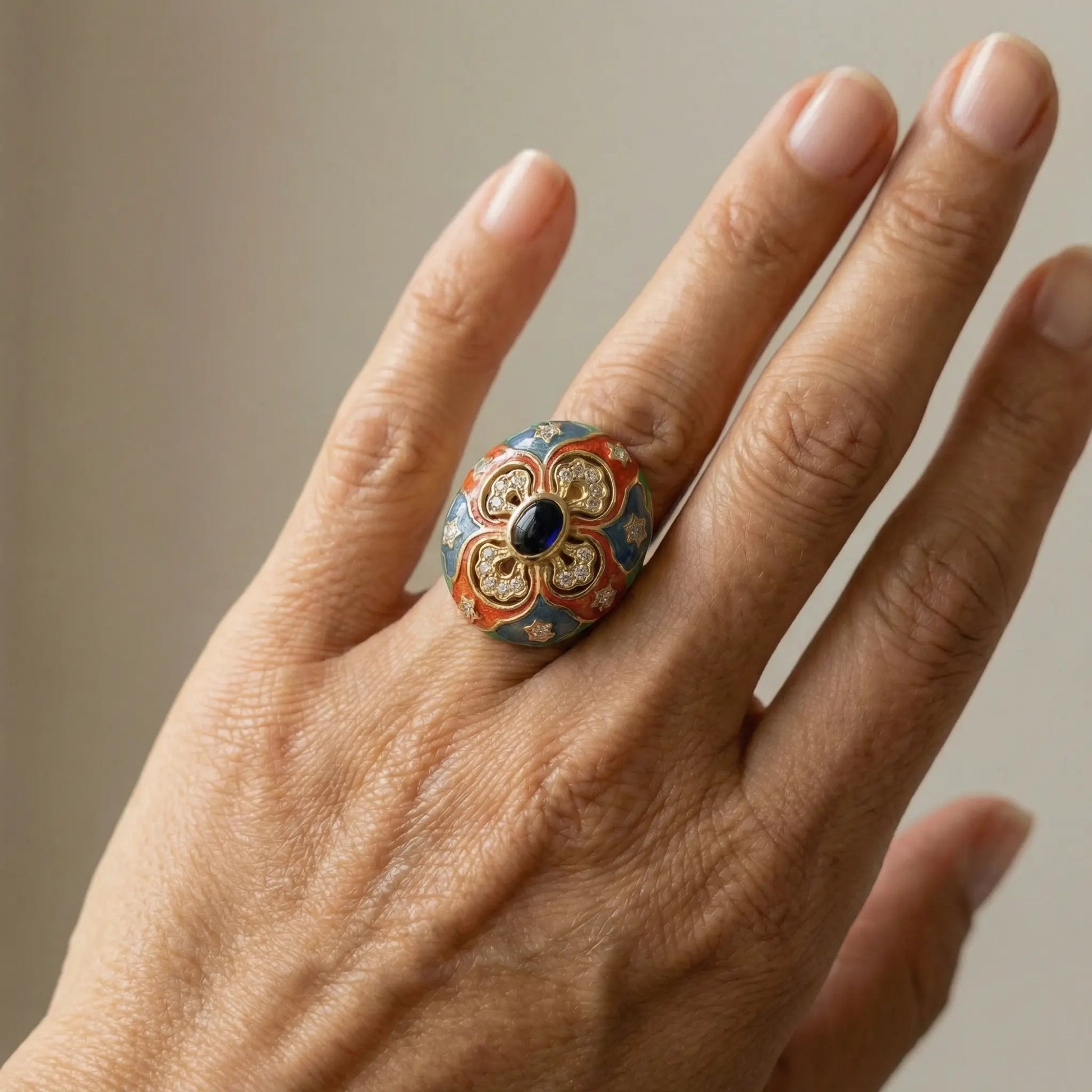 Majesty Enamel Medallion Ring - Voisson