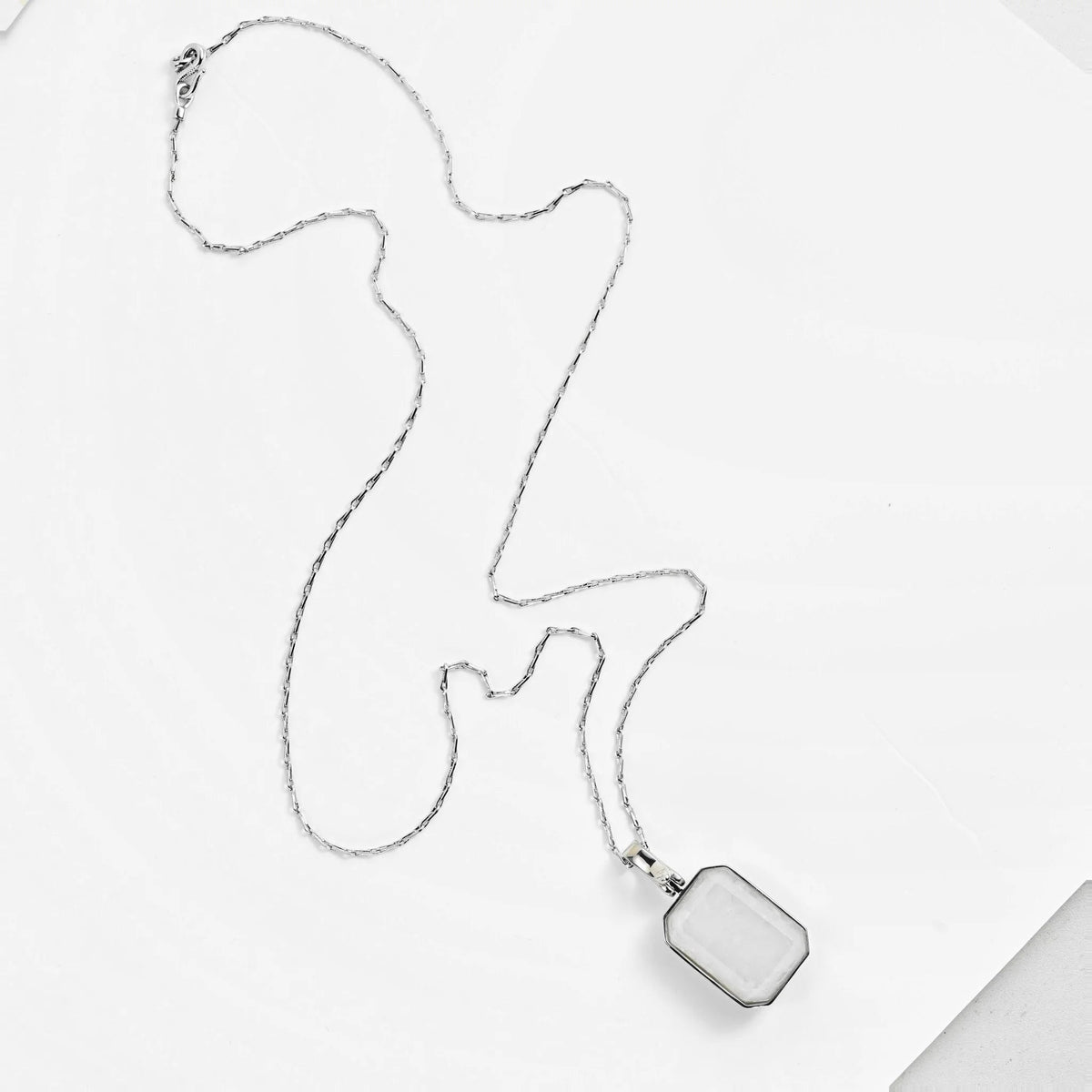 Marique French Vintage Natural Stone Crystal Necklace - Voisson