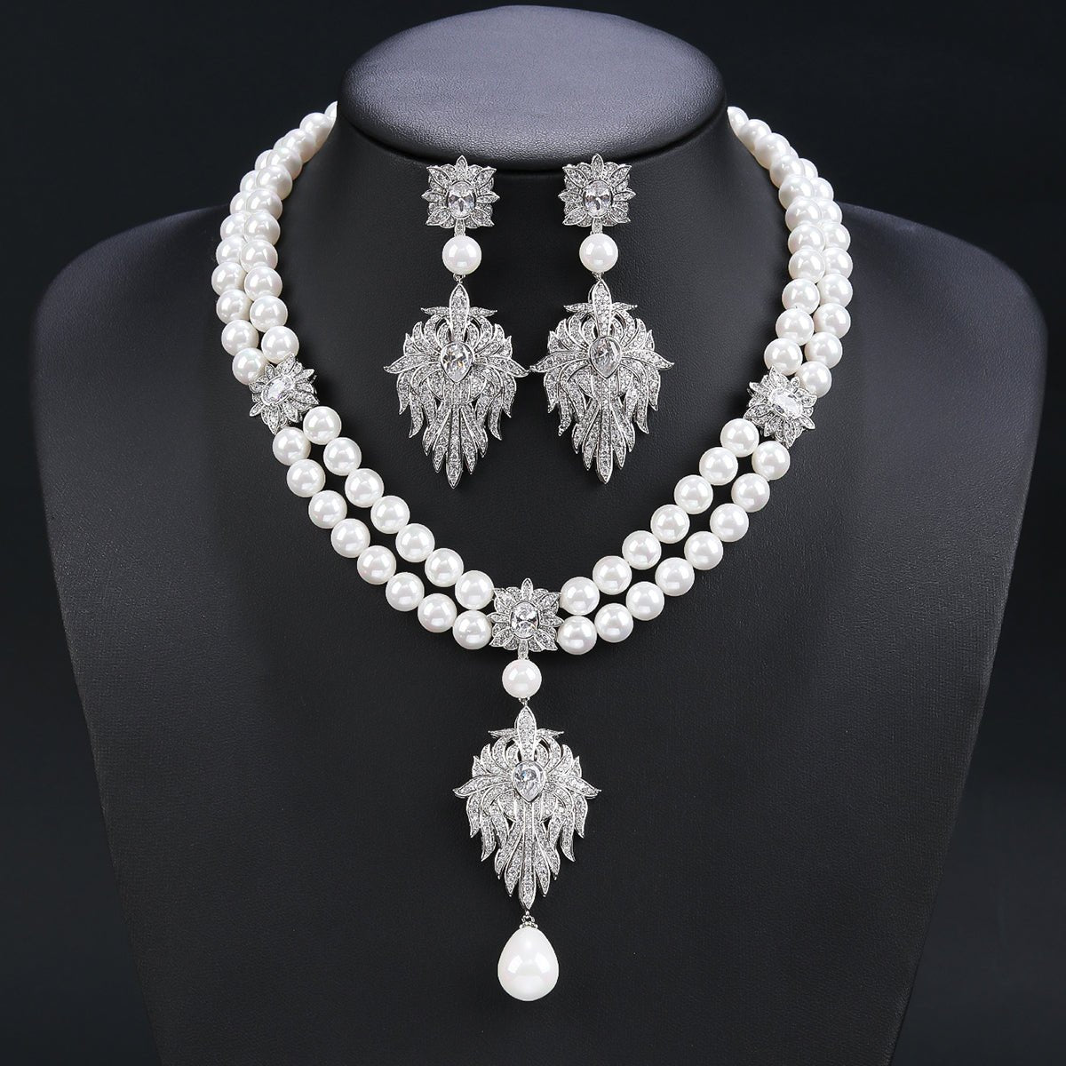 Midnight Pearl Empress Earrings - Voisson