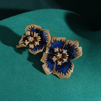 Midnight Sapphire Bloom Brooch - Voisson