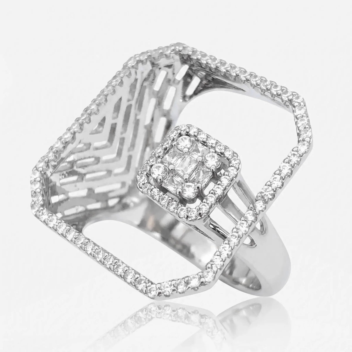 Modern Orbit Ring - Voisson