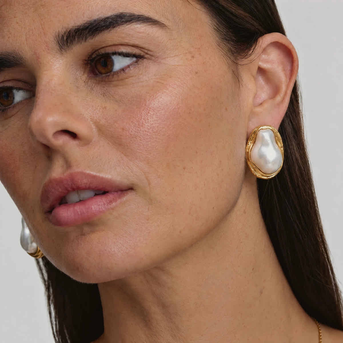 ModernMuse SS Gold Collection Earrings - Voisson