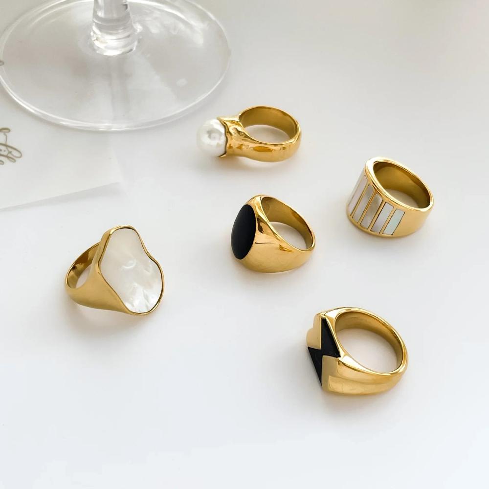 ModernMuse SS Gold Collection Ring - Voisson