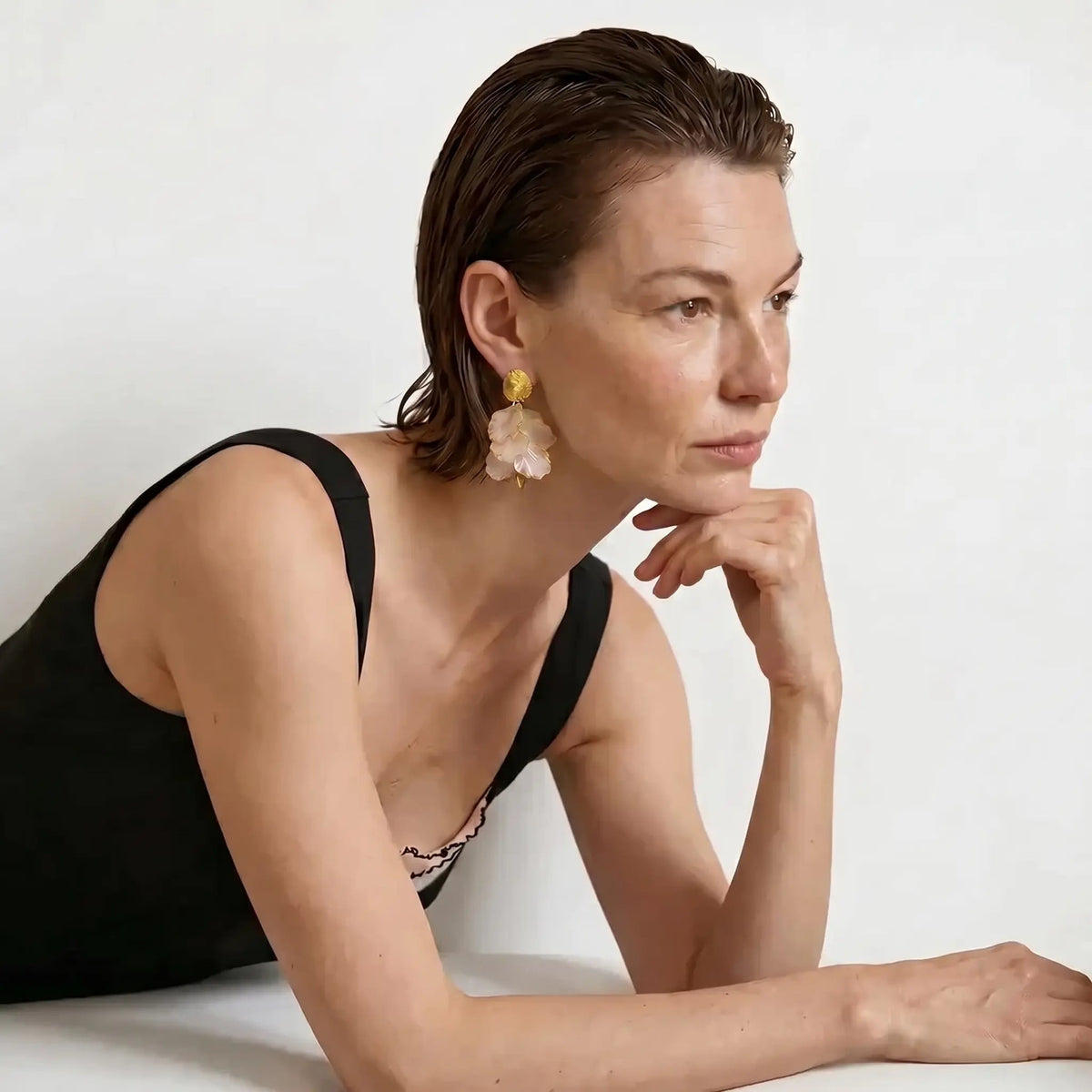 Moon Petal Earrings - Voisson