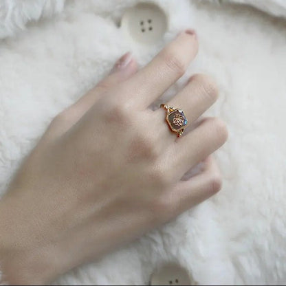Mooncrest Royal Ring - Voisson