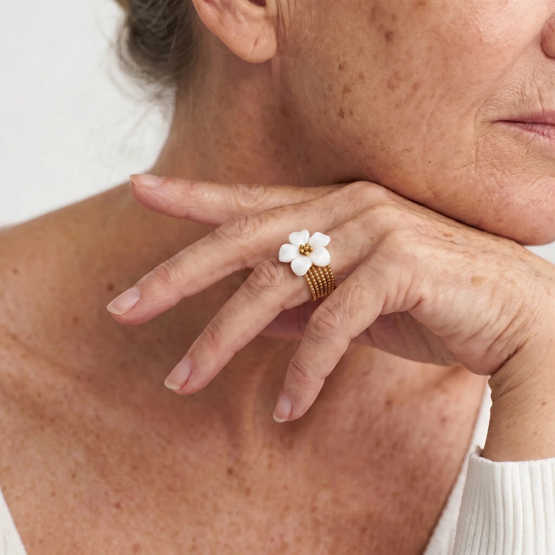 Moonflower Shell Ring - Voisson