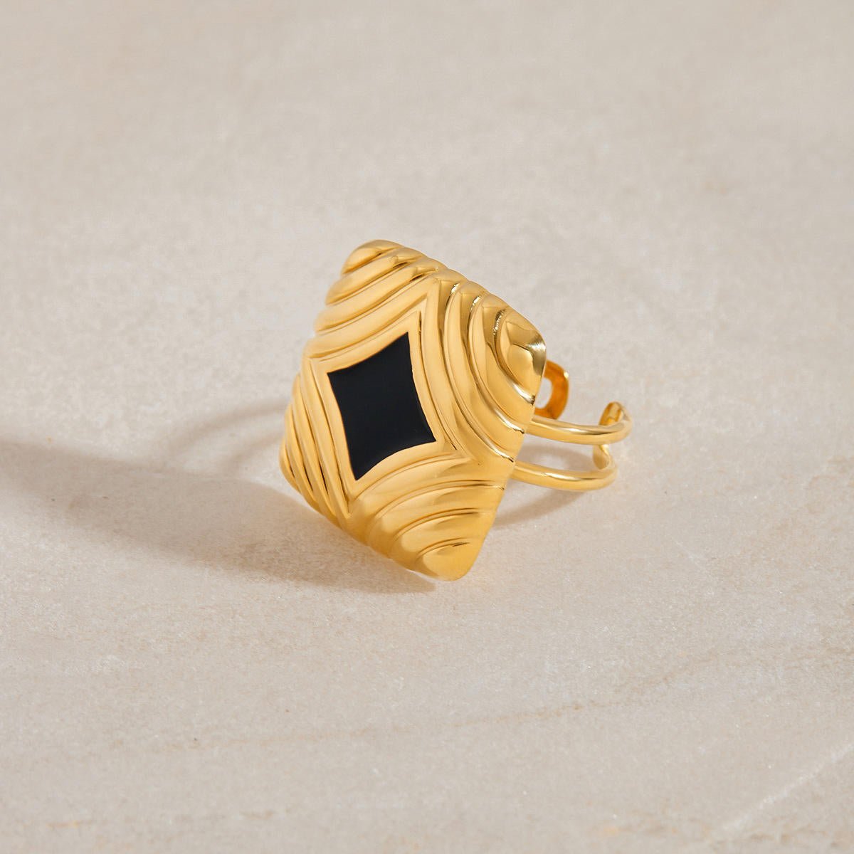 Noir Luxe Ring - Voisson