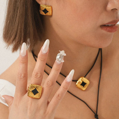 Noir Luxe Ring - Voisson