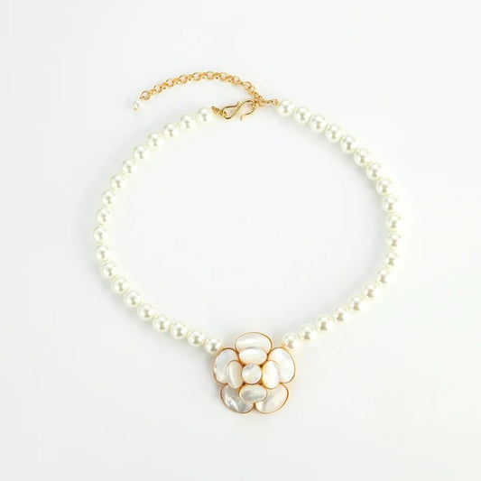 Pearl Bloom Vintage Necklace - Voisson