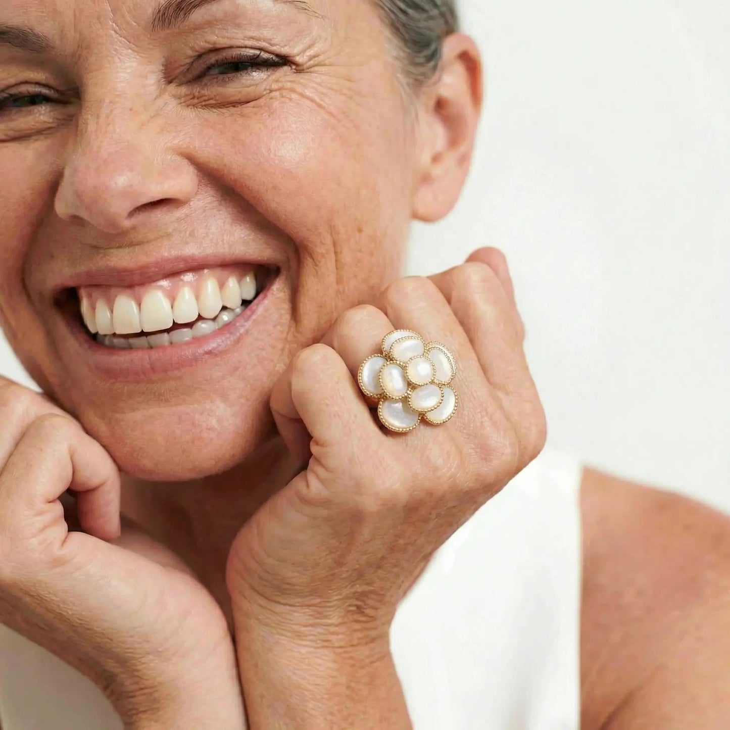 Pearl Bloom Vintage Ring - Voisson