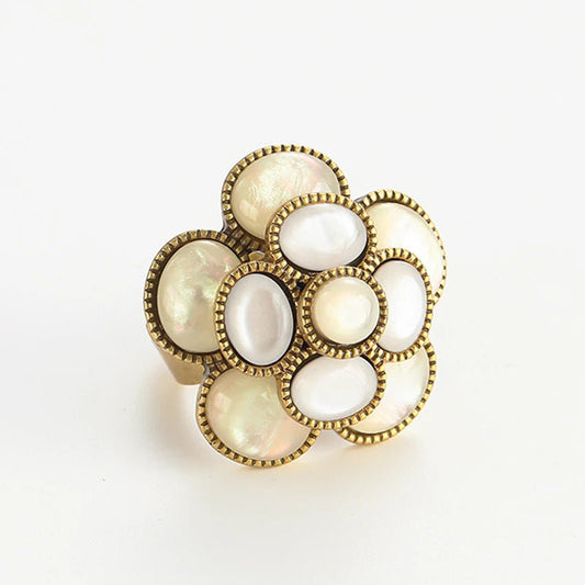 Pearl Bloom Vintage Ring - Voisson
