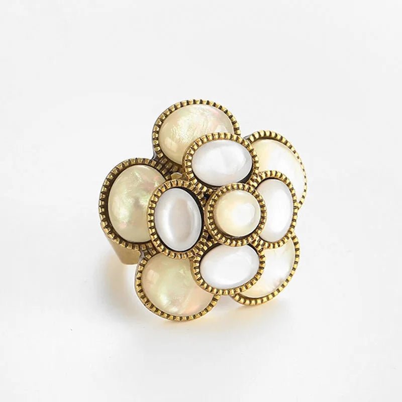Pearl Bloom Vintage Ring - Voisson