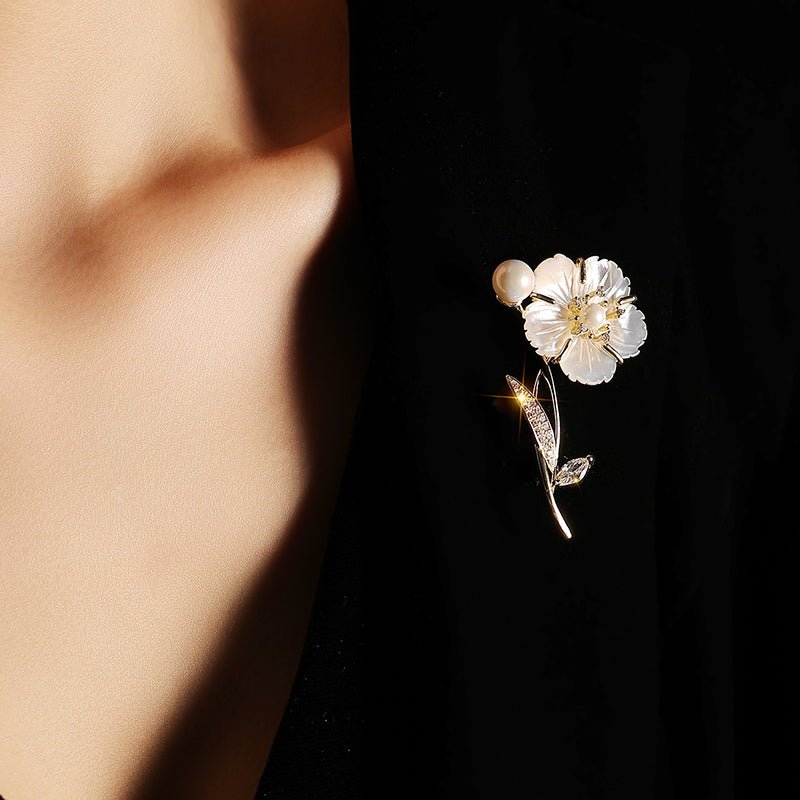 Pearl Blossom Brooch - Voisson