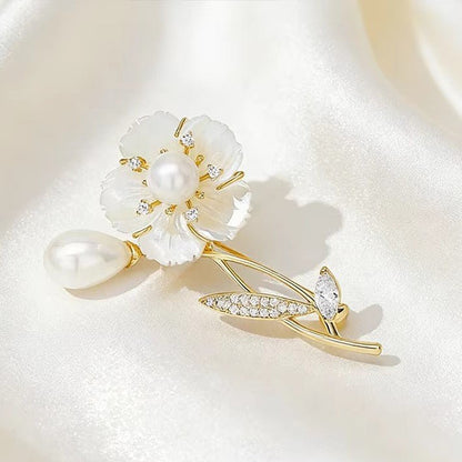 Pearl Blossom Brooch - Voisson