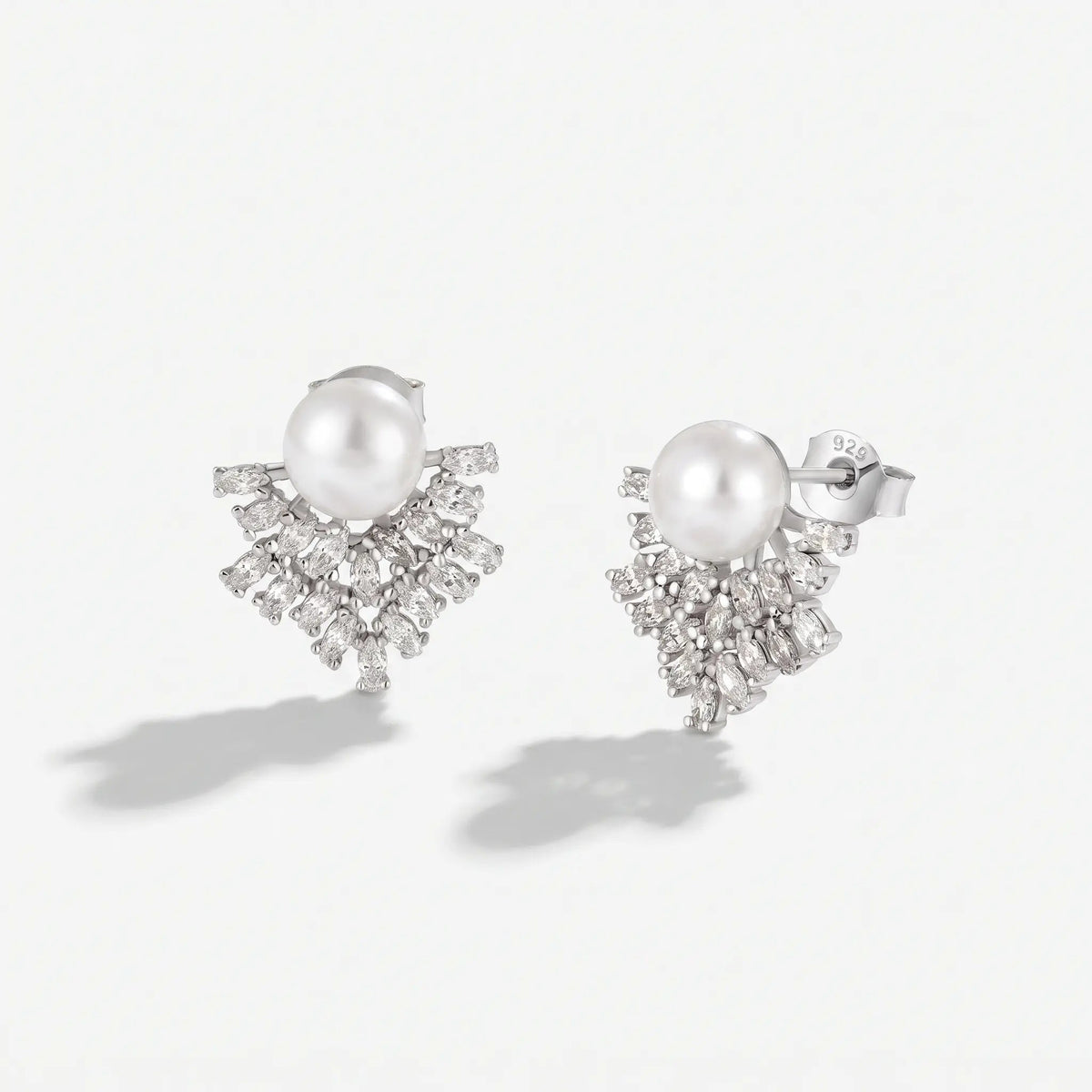 Pearl Fan 925 Silver Stud Earrings - Voisson
