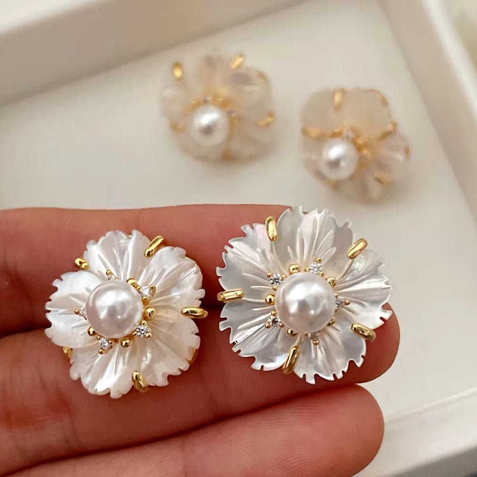Petal Pearl Bloom Earrings - Voisson