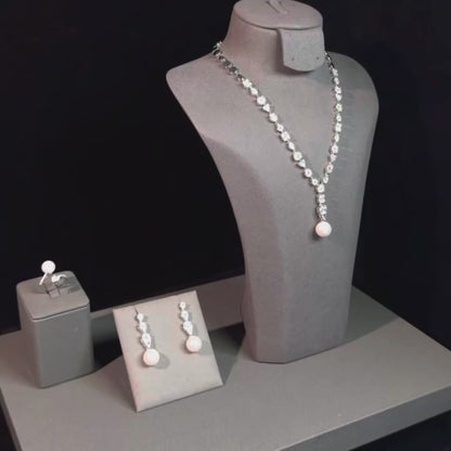 Luxe Solitaire Pearl Earrings