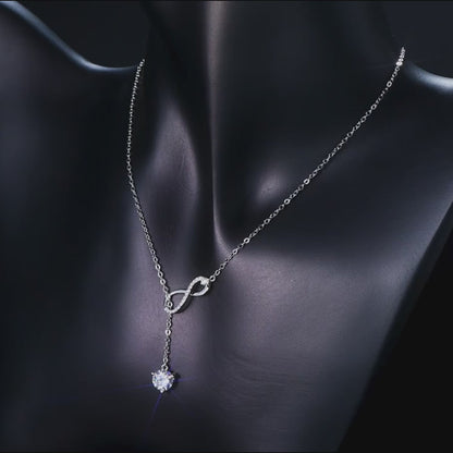 Leuchtende Unendlichkeit Tropfen Halskette 