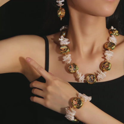 Rote Muse Perlenkette 