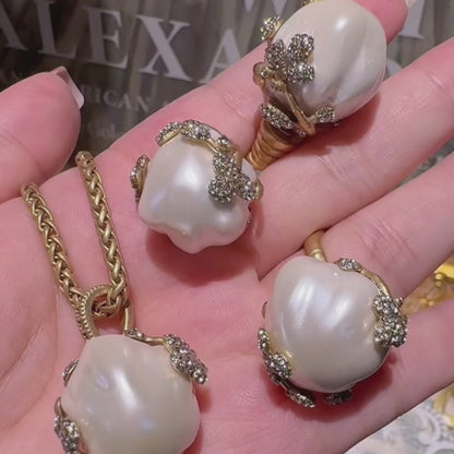 Wildflower Pearl Crown Necklace