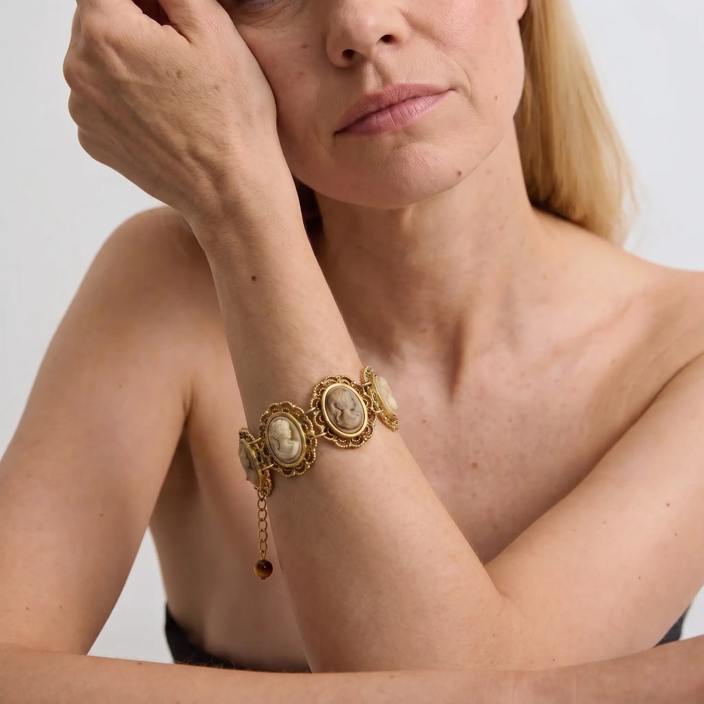 Regency Portrait Bracelet - Voisson