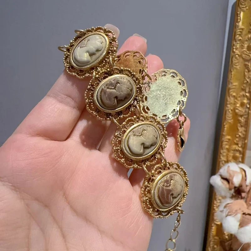 Regency Portrait Bracelet - Voisson