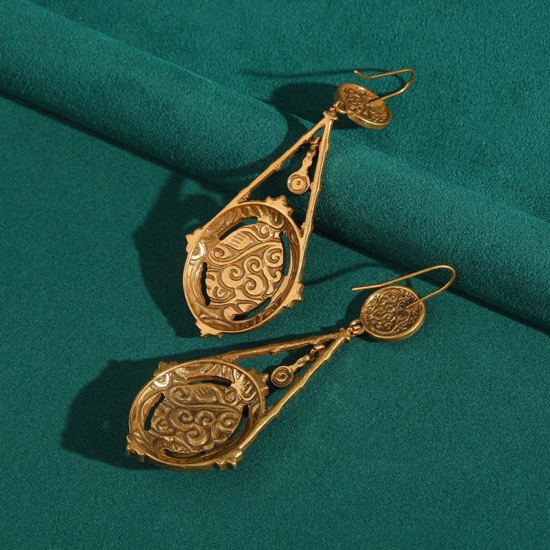 Royal Cameo Medallion Earrings - Voisson