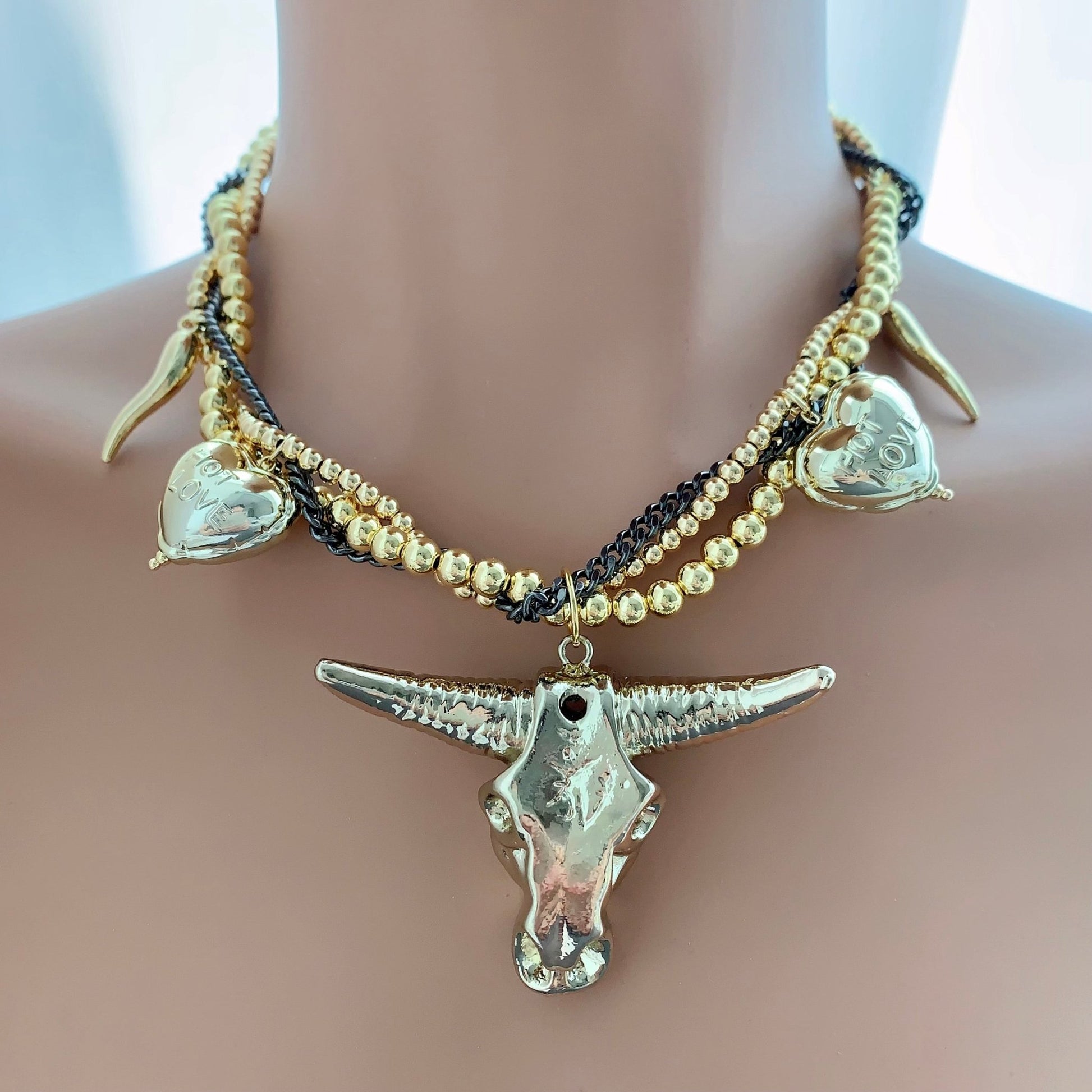 ToroHeart Necklace - Voisson