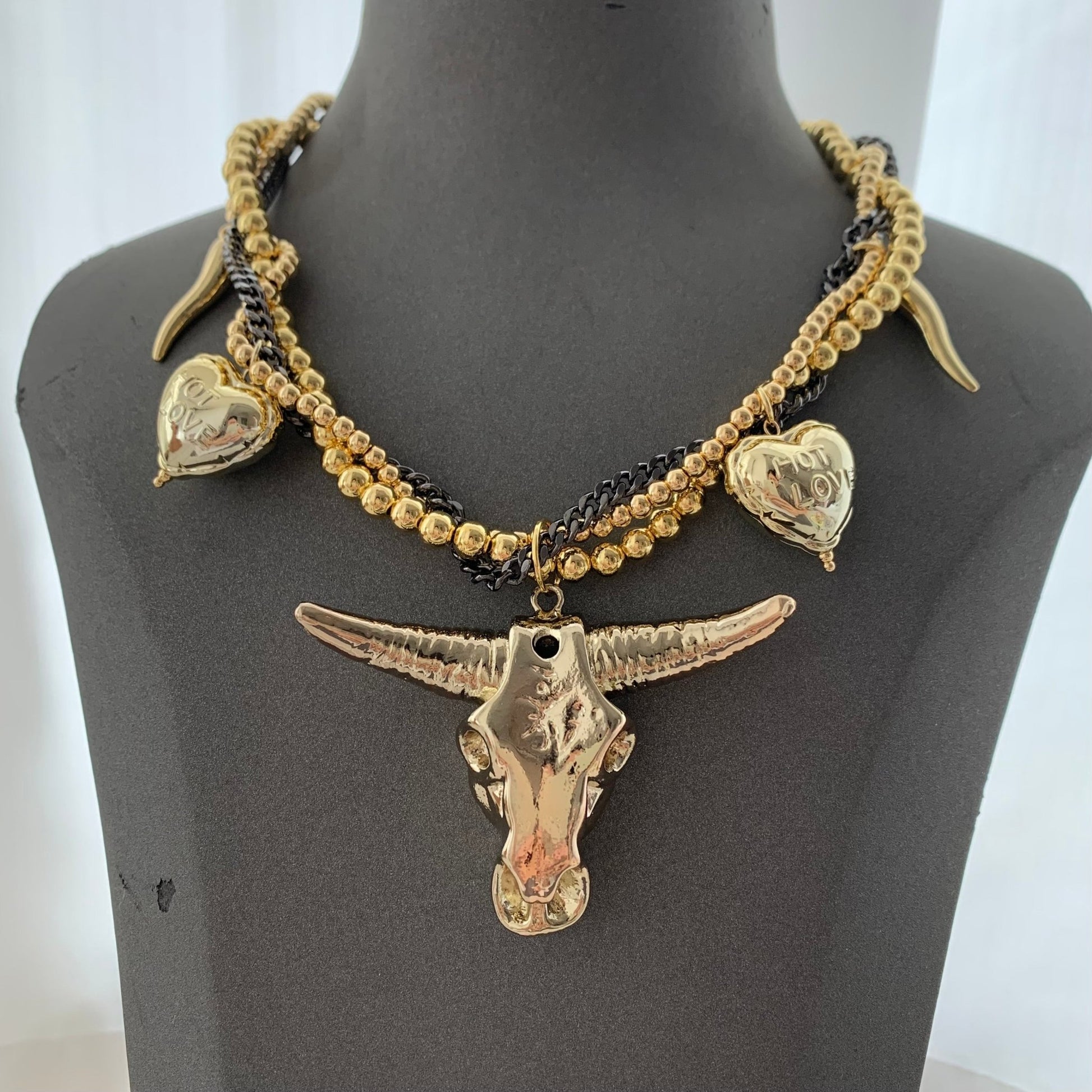 ToroHeart Necklace - Voisson