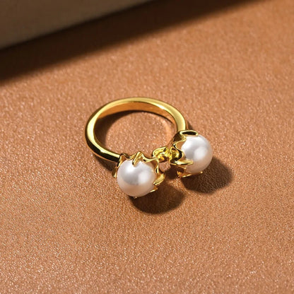 Twin Lustre Pearl Ring - Voisson
