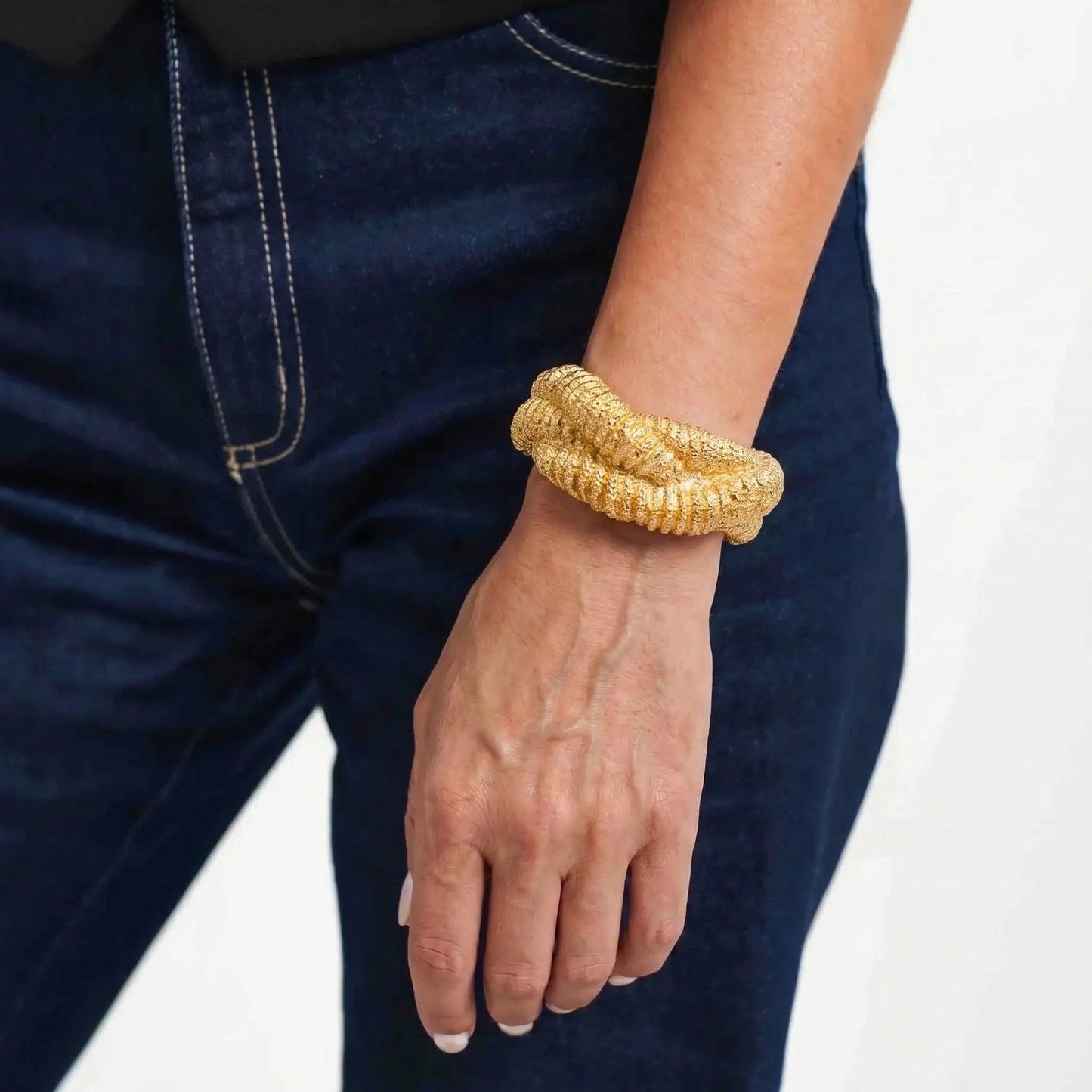 Twisted Glow Bracelet - Voisson