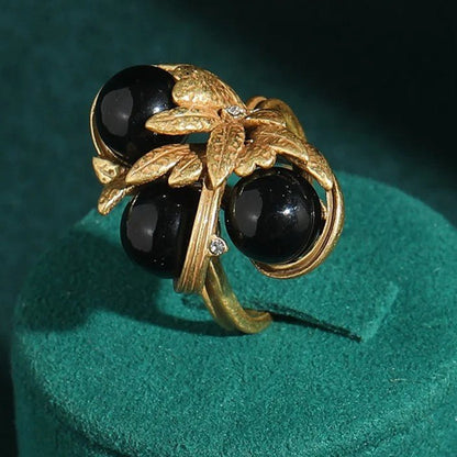 Versailles Pearl Cluster Ring - Voisson