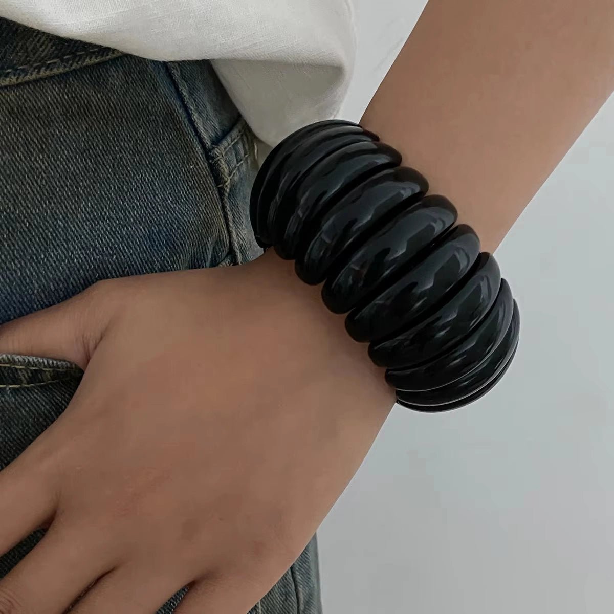 Vogue Echo Bangle - Voisson