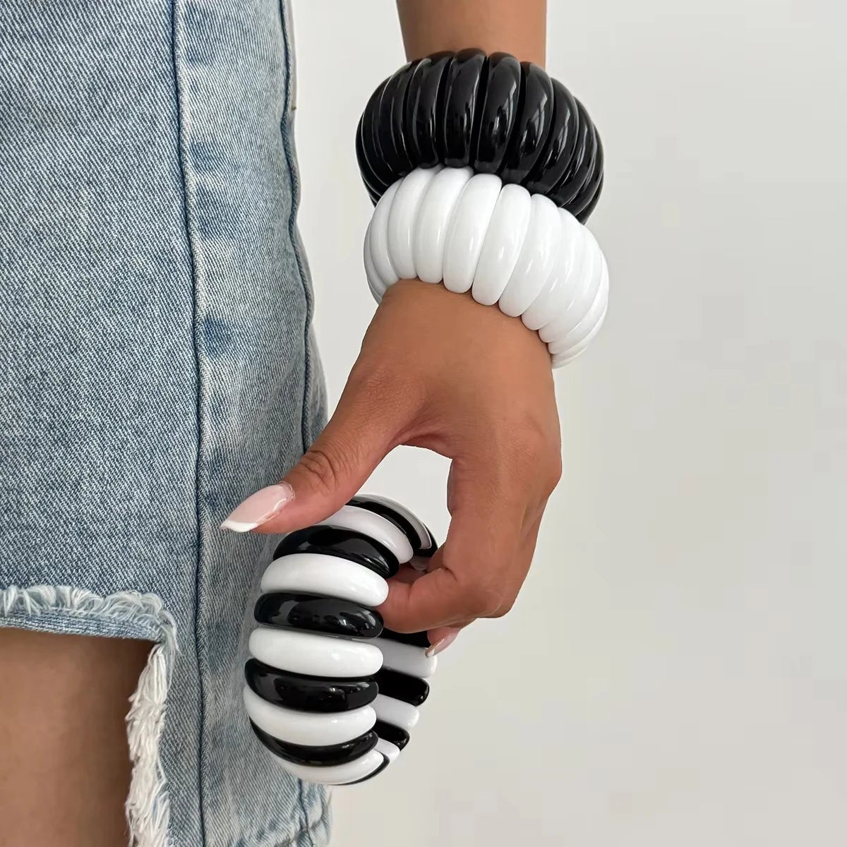 Vogue Echo Bangle - Voisson