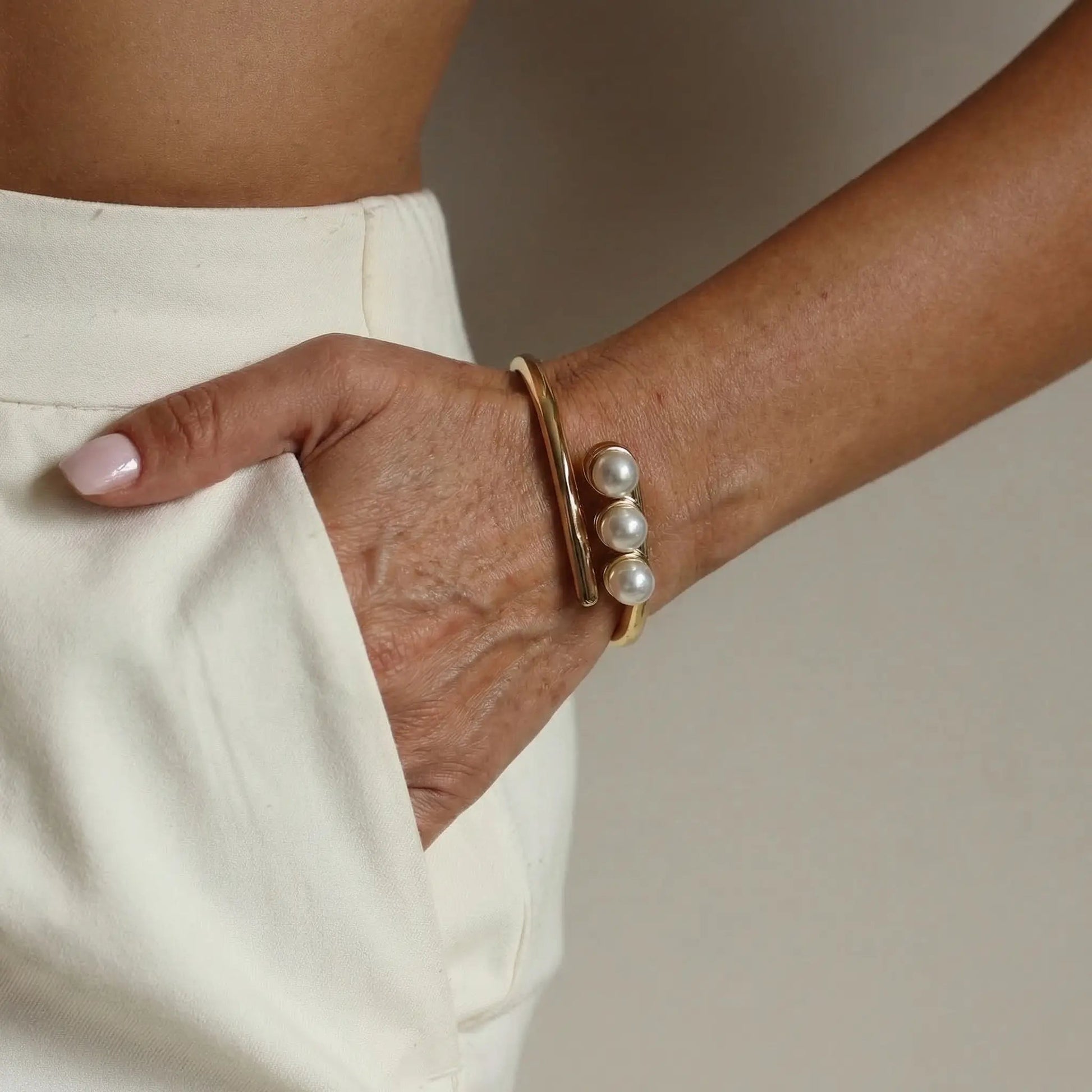 WhisperWing Baroque Pearl Cuff Bracelet - Voisson