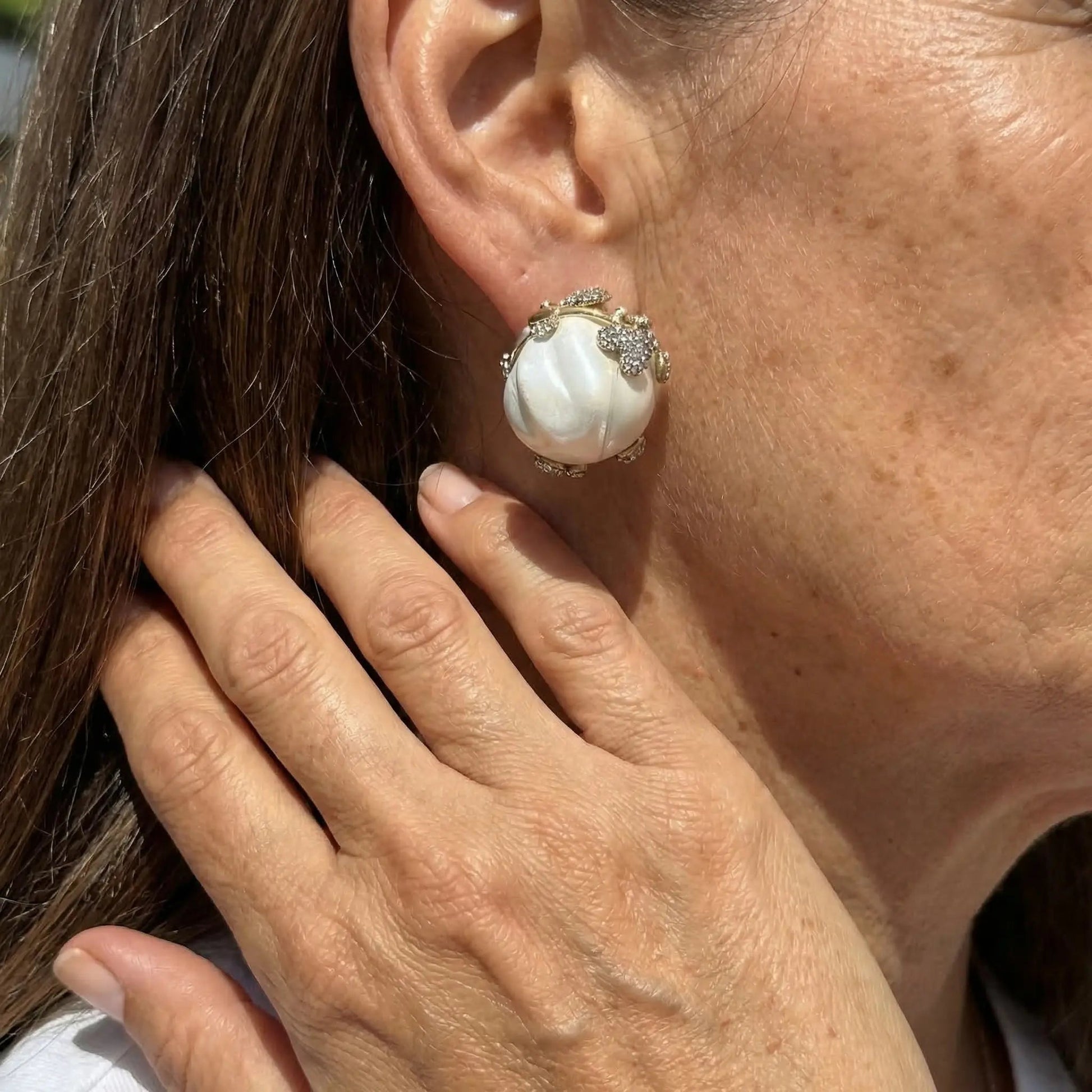 Wildflower Pearl Crown Earrings - Voisson