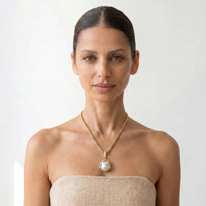 Wildflower Pearl Crown Necklace - Voisson