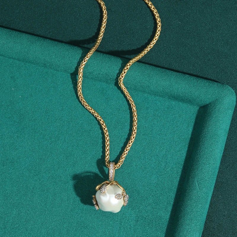 Wildflower Pearl Crown Necklace - Voisson