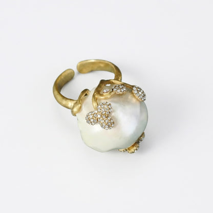Wildflower Pearl Crown Ring - Voisson